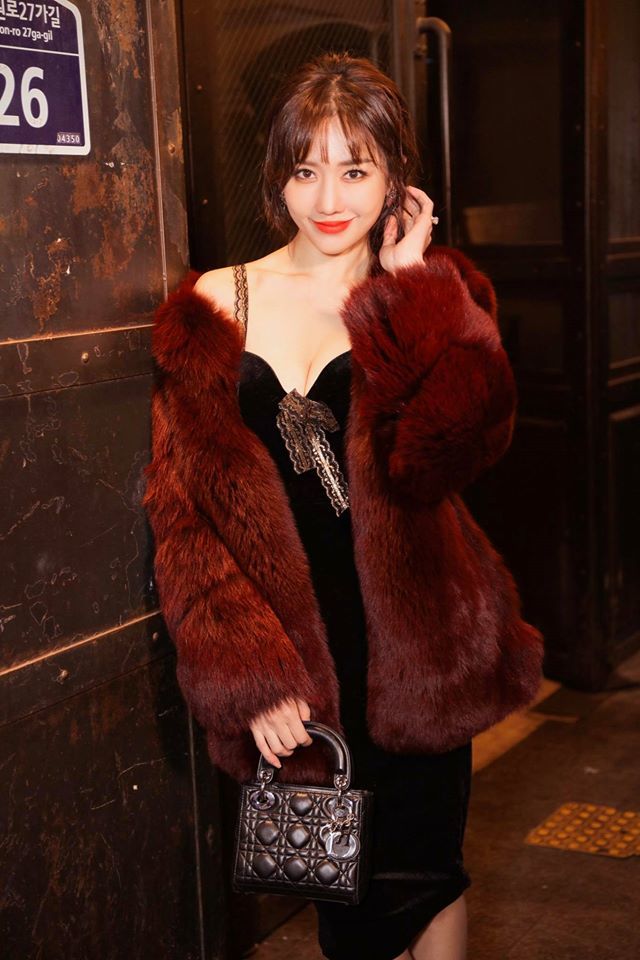 Chí Tài cho ai cái gì là xảy ra xui xẻo, Hari bao ai người đó điêu tàn
