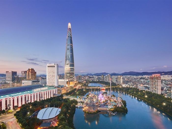 Chủ tịch tập đoàn Lotte qua đời không di chúc, hai con tranh tài sản