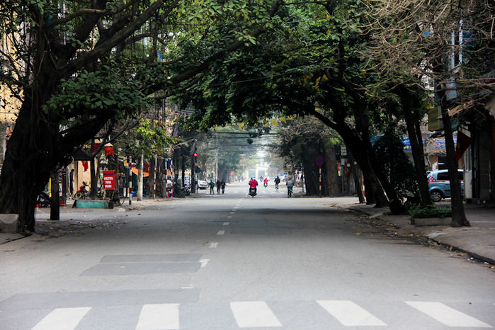 Chưa 30, dân mạng đã nhớ cảnh sáng mùng 1 vắng vẻ không một bóng người