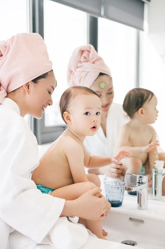 Con gái Lan Phương thần thái như siêu mẫu, Duy Mạnh tung ảnh cưới