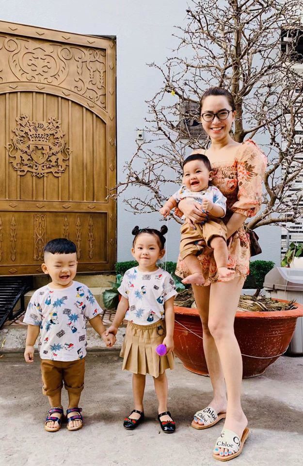 Con cái sao Việt đón tết sớm: Nhà Lý Hải về quê, nhà Vân Ốc đi du lịch
