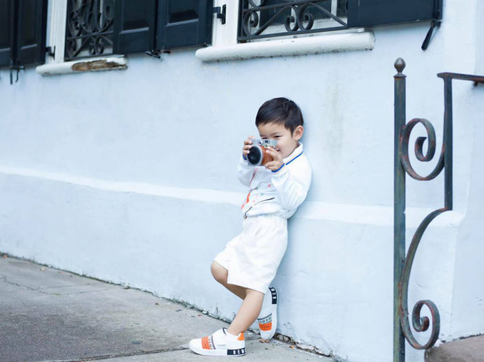 Con trai Đan Trường khoe dáng vẻ nam thần gây sốt MXH