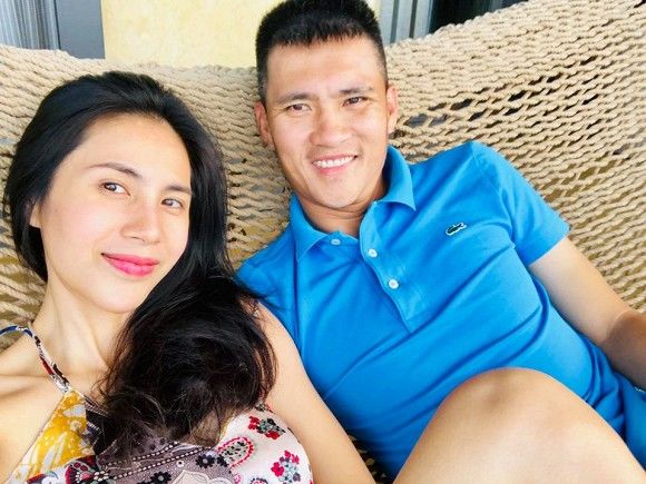 Công Vinh khoe ảnh cũ, dân mạng: Giống Lý Tiểu Long quá anh ơi