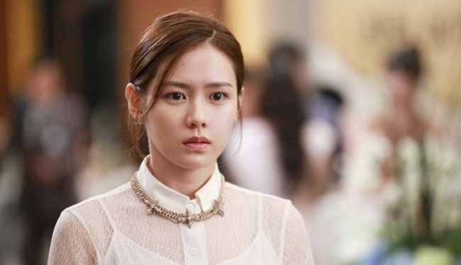 Cô gái tố vợ cũ của chồng gửi phiếu khám thai, dân tình 49 gặp 50