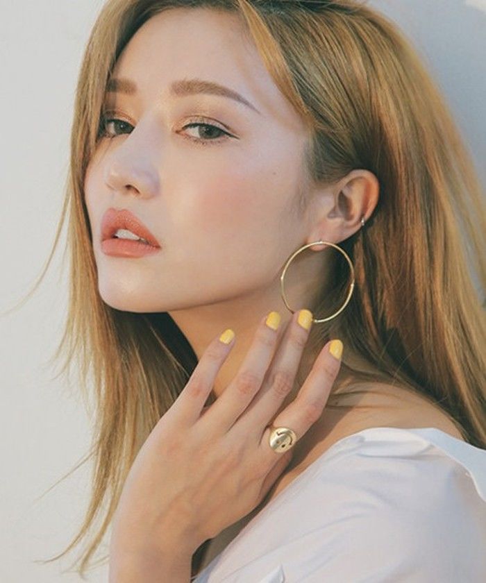 Da dầu, chân ngắn là ưu điểm báo hiệu sức khỏe tốt của phái đẹp