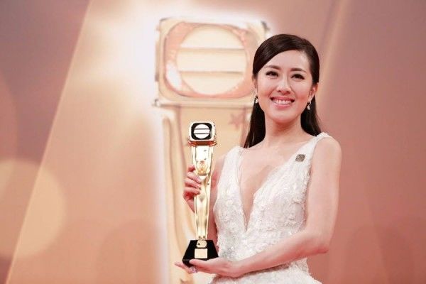 Dàn diễn viên còn sót lại của đế chế TVB đứng trước bờ vực khủng hoảng