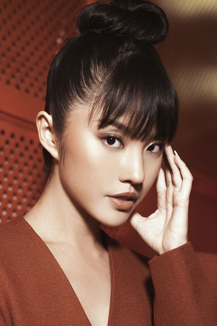 Dàn Next Top Model quẩy mừng Hà Kino, Rima Thanh Vy làm bà chủ