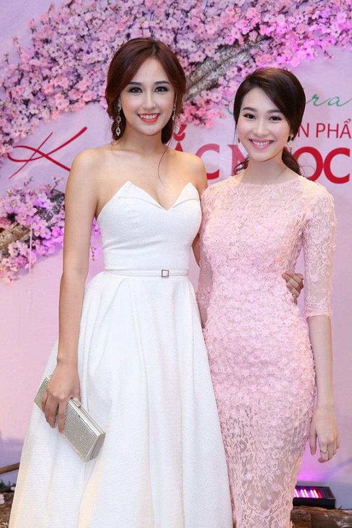 Đọ nhan sắc của dàn Hoa hậu Việt khi cùng đứng chung khung hình