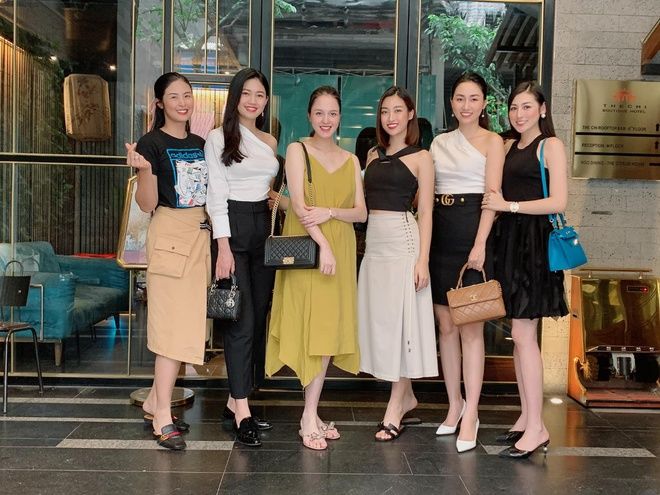 Đọ nhan sắc của dàn Hoa hậu Việt khi cùng đứng chung khung hình