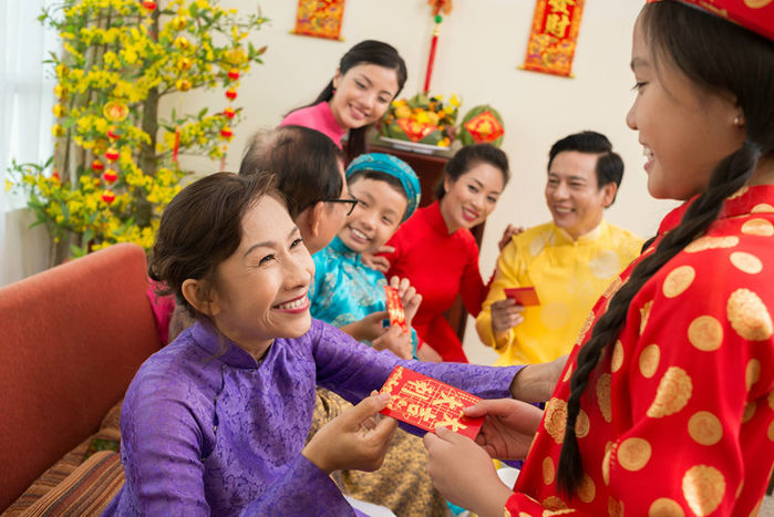 Lì xì không khéo, Tết mất vui: Vậy nên lì xì con trẻ bao nhiêu là đủ?