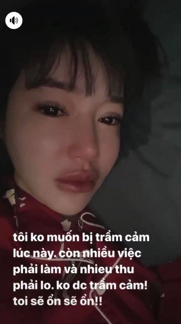Elly Trần: Chuyện tôi làm hot girl là bắt buộc để kiếm tiền