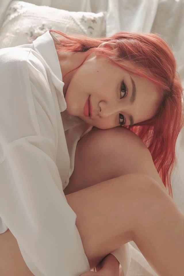 Emma Nhất Khanh biểu cảm đáng yêu bắt trend nhảy Any Song Challenge