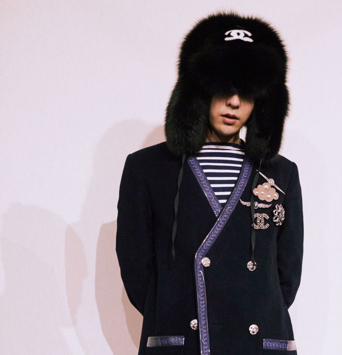 G-Dragon khiến fan thế giới điên đảo khi dự show thời trang ở Paris
