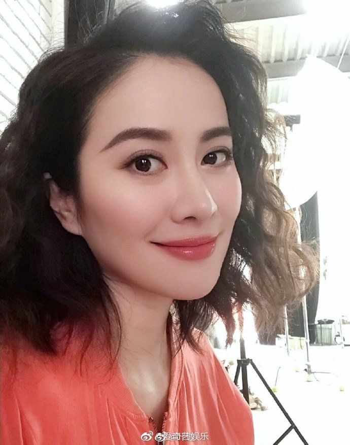 Giữa đại dịch Corona, Diệp Tuyền tố từng bị NSX ép ăn thịt dơi