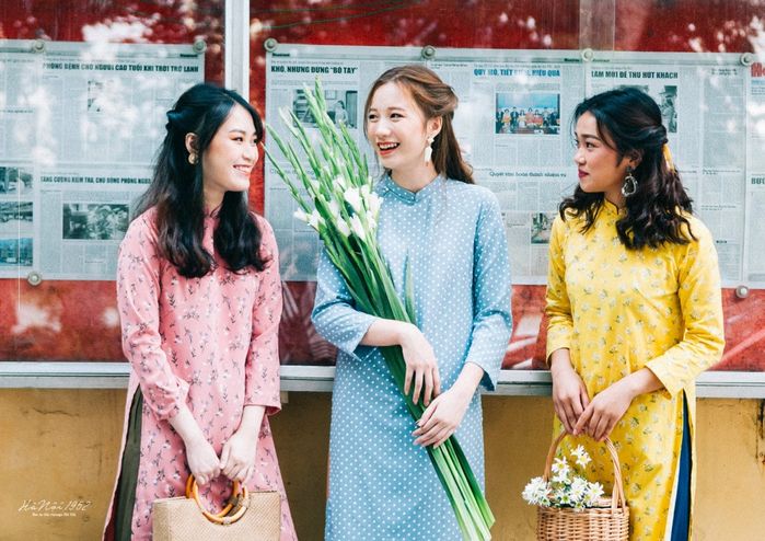 Gợi ý để trở thành quý cô lắm chiêu khi chụp ảnh với áo dài Tết
