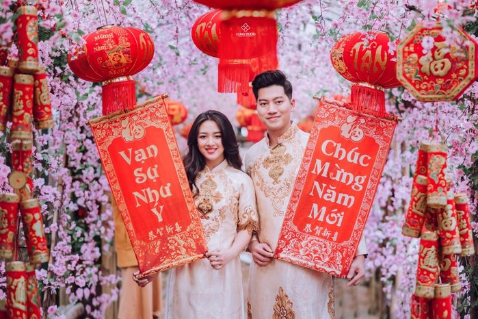 Gợi ý để trở thành quý cô lắm chiêu khi chụp ảnh với áo dài Tết