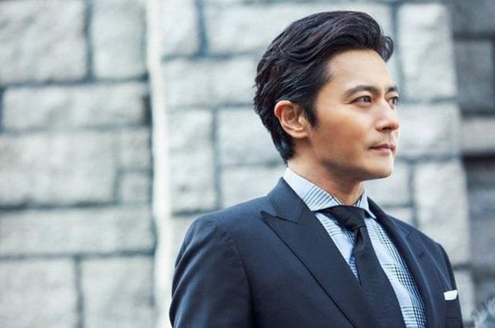 Hình tượng mẫu mực suốt bao năm của Jang Dong Gun sụp đổ vì scandal