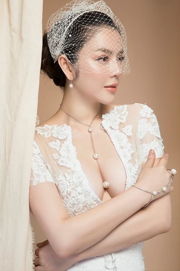 Chi Pu, Khả Ngân và loạt mỹ nhân Việt chinh phục vẻ đẹp tỷ lệ vàng
