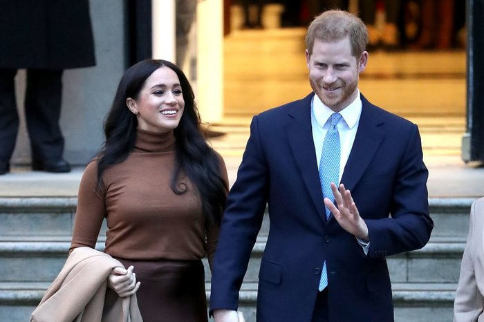 Instagram có 10 triệu fan, Harry - Meghan chỉ theo dõi 1 người