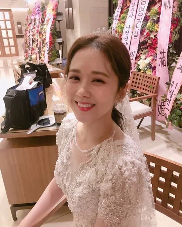 Jang Nara U40: Đã “trẻ mãi không già” thời trang còn xuất sắc tột đỉnh