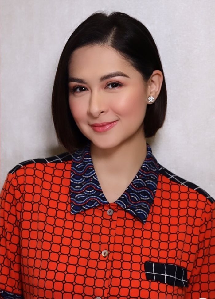 Khoảnh khoắc ngồi xổm giữa đường bất chấp hình tượng của Marian Rivera