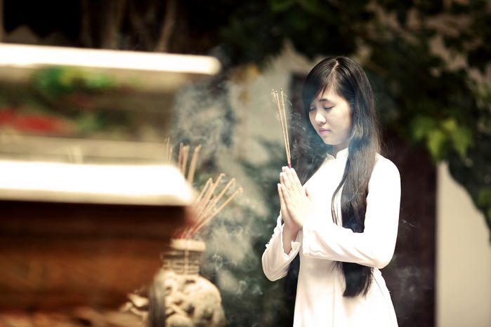 Quan niệm người xưa: Không muốn tiêu tài khí, đi chùa chớ dại cầu may
