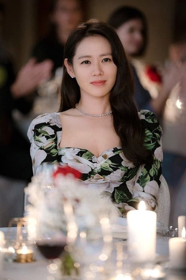 Kiểu tóc “bao đẹp” của Son Ye Jin trong phim mới: Tóc tết hút mắt nhất