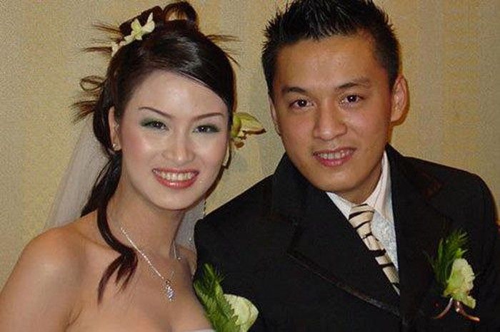 Sau ly hôn, vợ cũ Lam Trường thêm trẻ đẹp, hạnh phúc bên tổ ấm mới