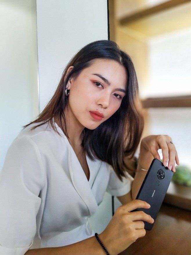 Làm thế nào để chụp ảnh chân dung nổi bật và khác biệt