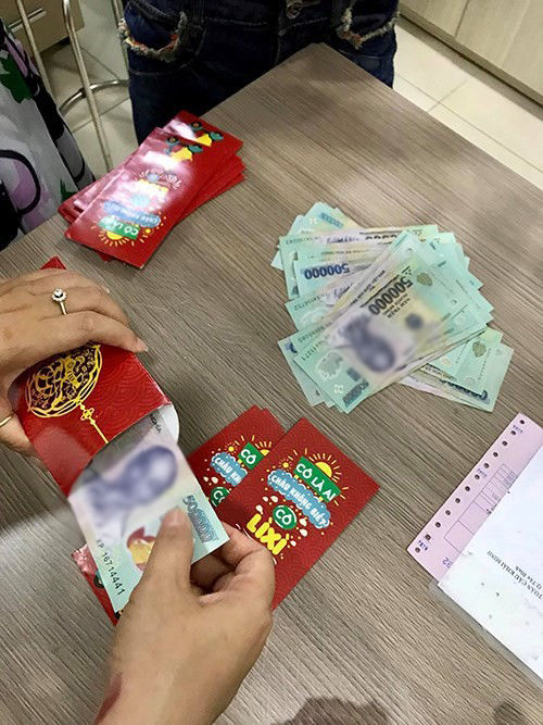 Mừng tuổi cho trẻ vào dịp Tết: Lì xì 50 nghìn đồng là quá nhiều