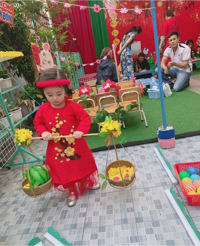 Loạt ảnh xúng xính áo dài của dàn nhóc tỳ nhà sao Việt cực đáng yêu