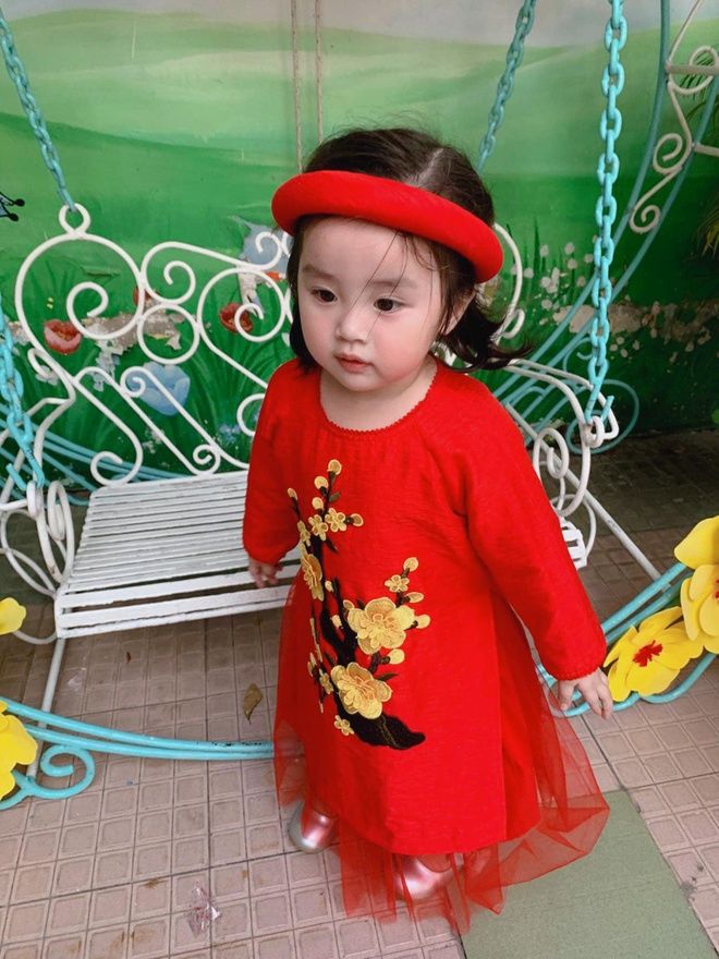 Loạt ảnh xúng xính áo dài của dàn nhóc tỳ nhà sao Việt cực đáng yêu