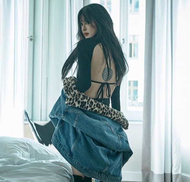 Loạt mỹ nhân Kbiz diện váy hở lưng: Cả Irene, Solar đẹp từng mi-li-mét