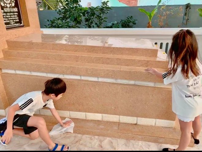 Sao Việt tất bật đón Tết: Diễm My đi tảo mộ, Thanh Tú gói bánh chưng