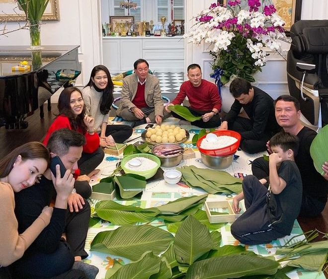 Sao Việt tất bật đón Tết: Diễm My đi tảo mộ, Thanh Tú gói bánh chưng