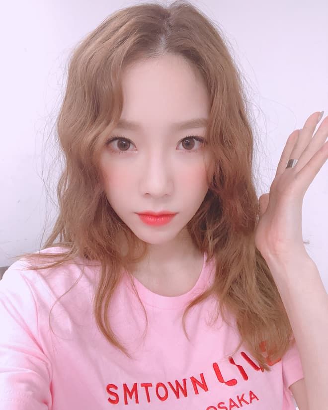 Màu tóc Taeyeon từng thử qua: Đen đã “đỉnh” nhưng vàng sáng là nhất