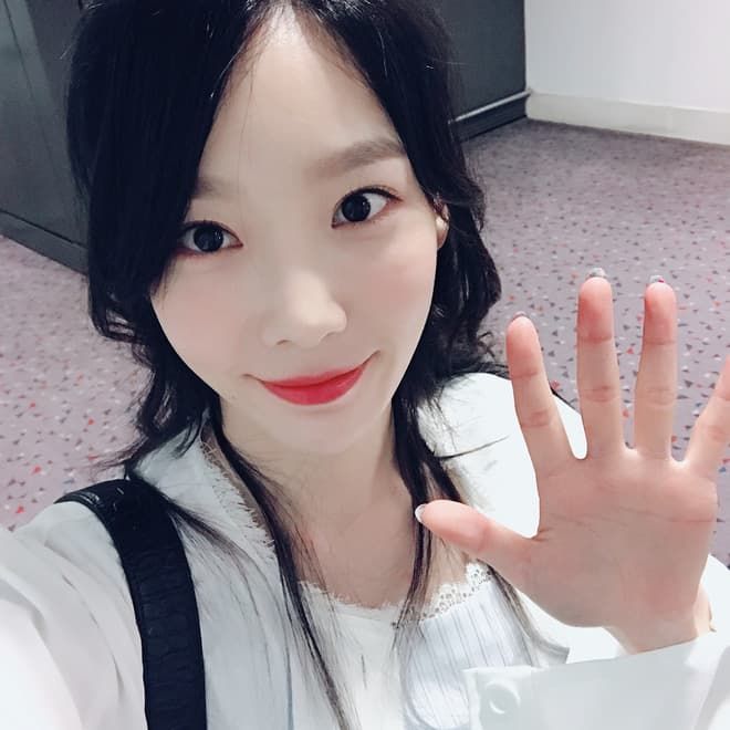 Màu tóc Taeyeon từng thử qua: Đen đã “đỉnh” nhưng vàng sáng là nhất