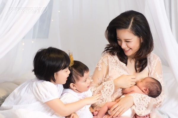MC Minh Trang lo lắng: Đừng để con trẻ đón xuân với smartphone