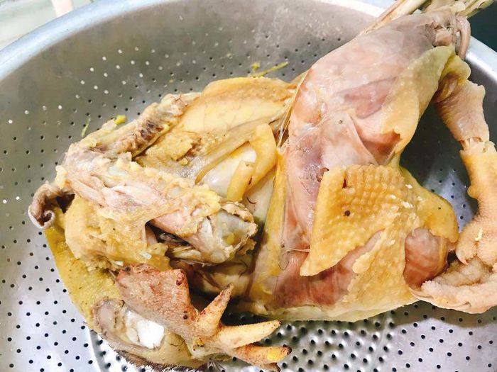 Thảm họa nấu ăn ngày Tết: Mứt dừa hóa mỳ tương đen, cháy bánh chưng