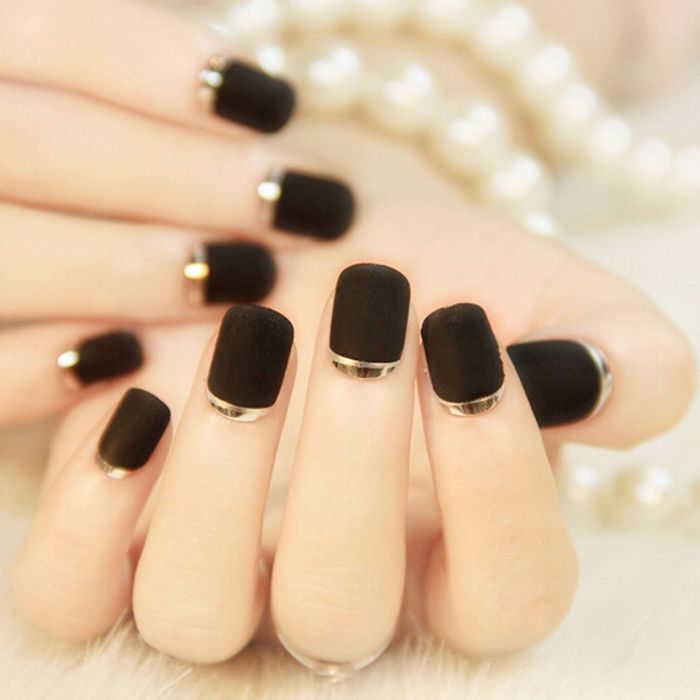 Xu hướng nail năm 2020: Sơn màu cầu vồng, họa tiết galaxy hợp mốt