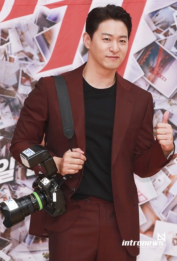 Netizen Hàn gay gắt bỏ phiếu Jang Dong Gun, Joo Jin Mo rời khỏi Kbiz