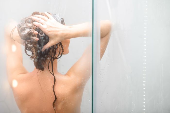 Nhớ giữ 7 thói quen này để có làn da đẹp đón Tết: không tắm nước nóng