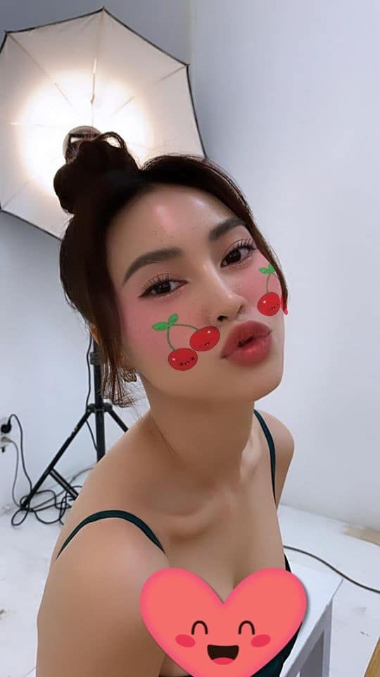Ninh Dương Lan Ngọc và dàn sao miệt mài chạy show dịp Tết đoàn viên