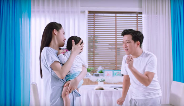 “Ông bố bỉm sữa Trường Giang: Có con, cuộc sống đảo lộn rất nhiều