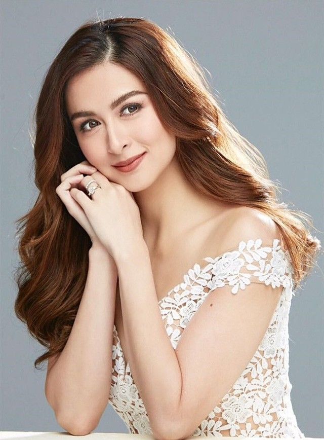 Ông xã Marian Rivera được phong hàm trung úy hải quân