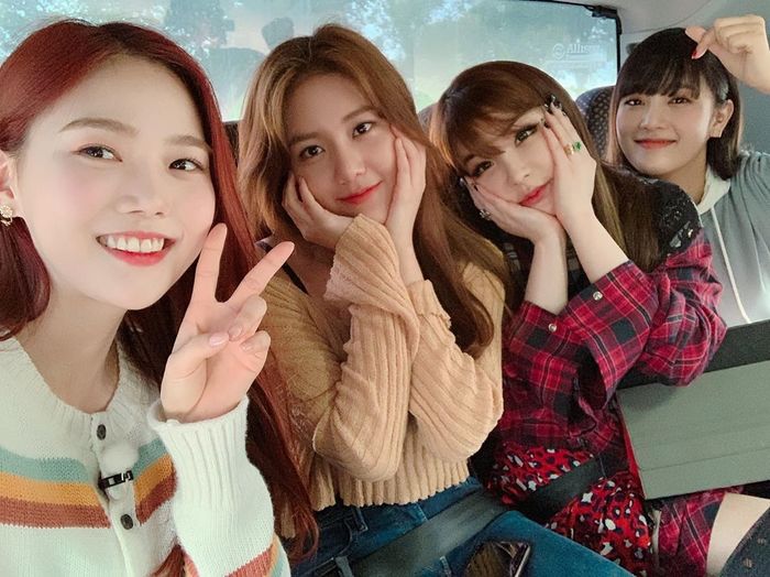 Park Bom và chia sẻ nghẹn ngào về 2NE1 trên chương trình âm nhạc