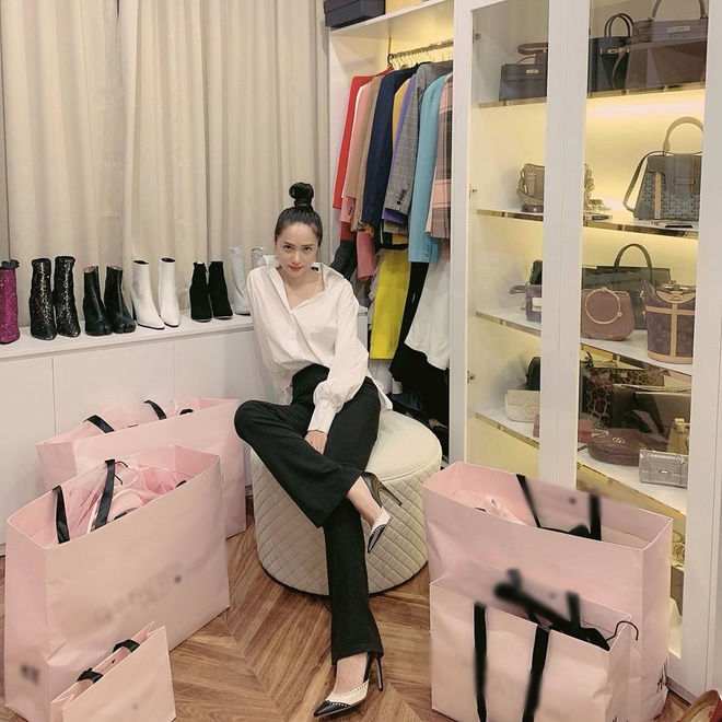 Phòng để đồ hàng hiệu của sao Việt: Phạm Hương, Huyền Baby hoành tráng
