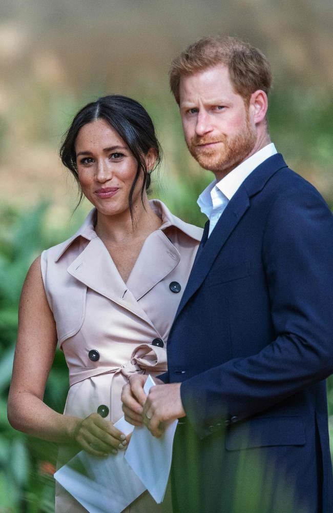 Rời hoàng gia, Harry - Meghan có nguy cơ không đạt được điều mình muốn