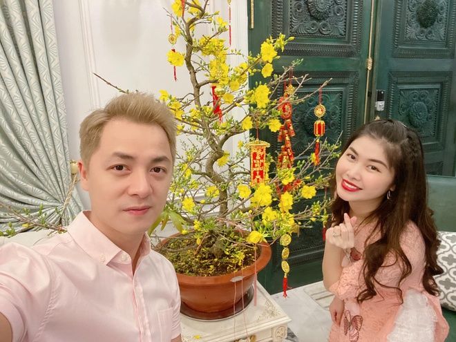 Biệt thự tiền tỷ sao Việt: nội thất sang trọng, có sân vườn, hồ bơi