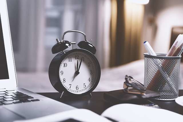 Người trẻ quả là tỷ phú thời gian: dùng 11 năm online, 17 năm giảm cân